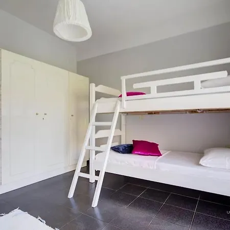 Artistic 3-bdrm In Διαμέρισμα Néa Fókaia
