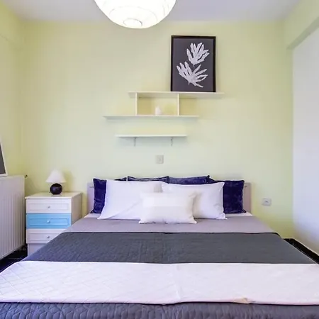 Artistic 3-bdrm In Διαμέρισμα *