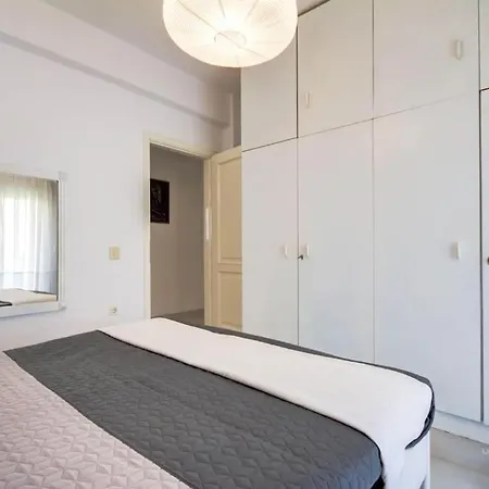 Artistic 3-bdrm In Διαμέρισμα